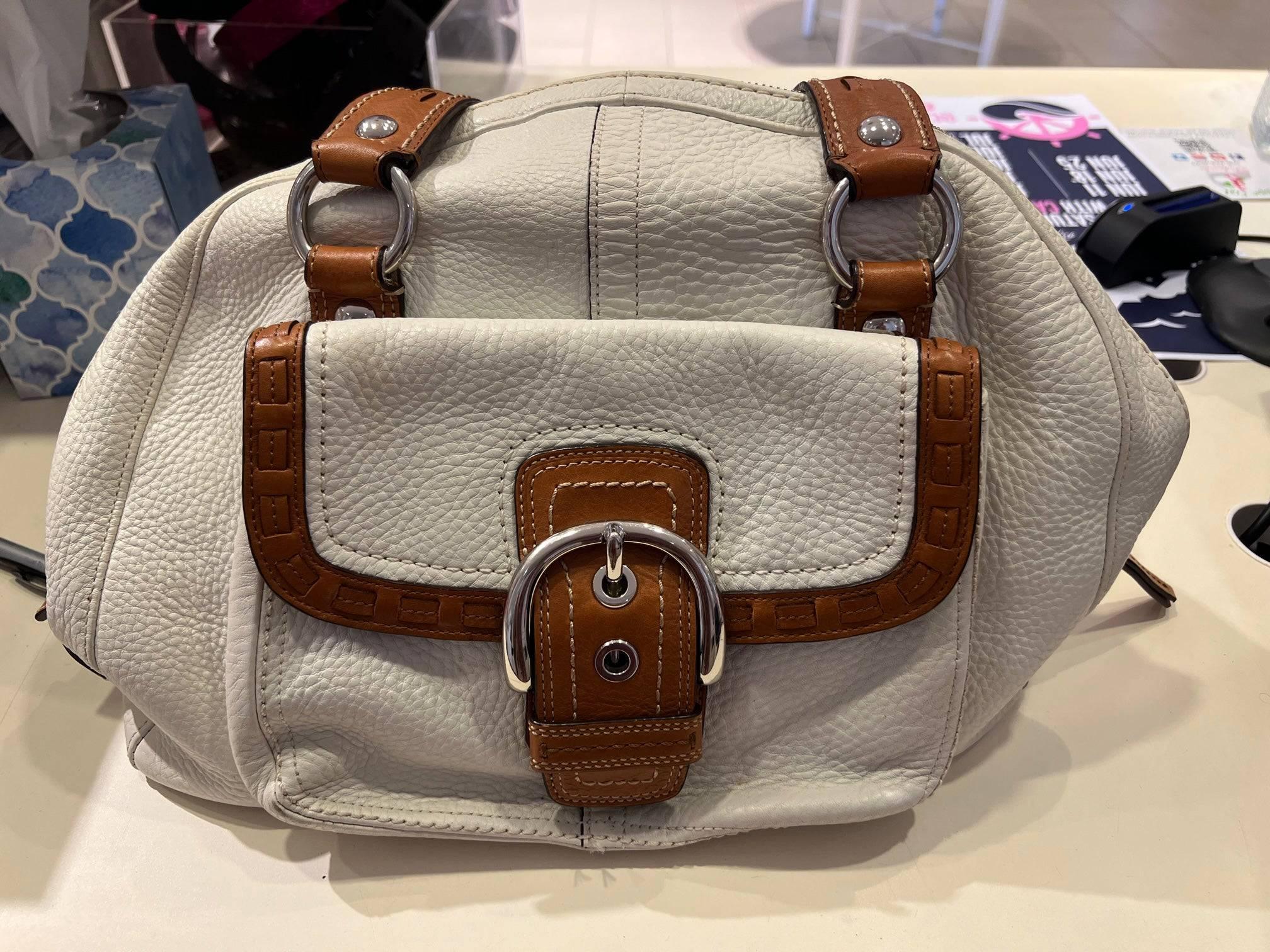 Coach White Leather Bag 2024