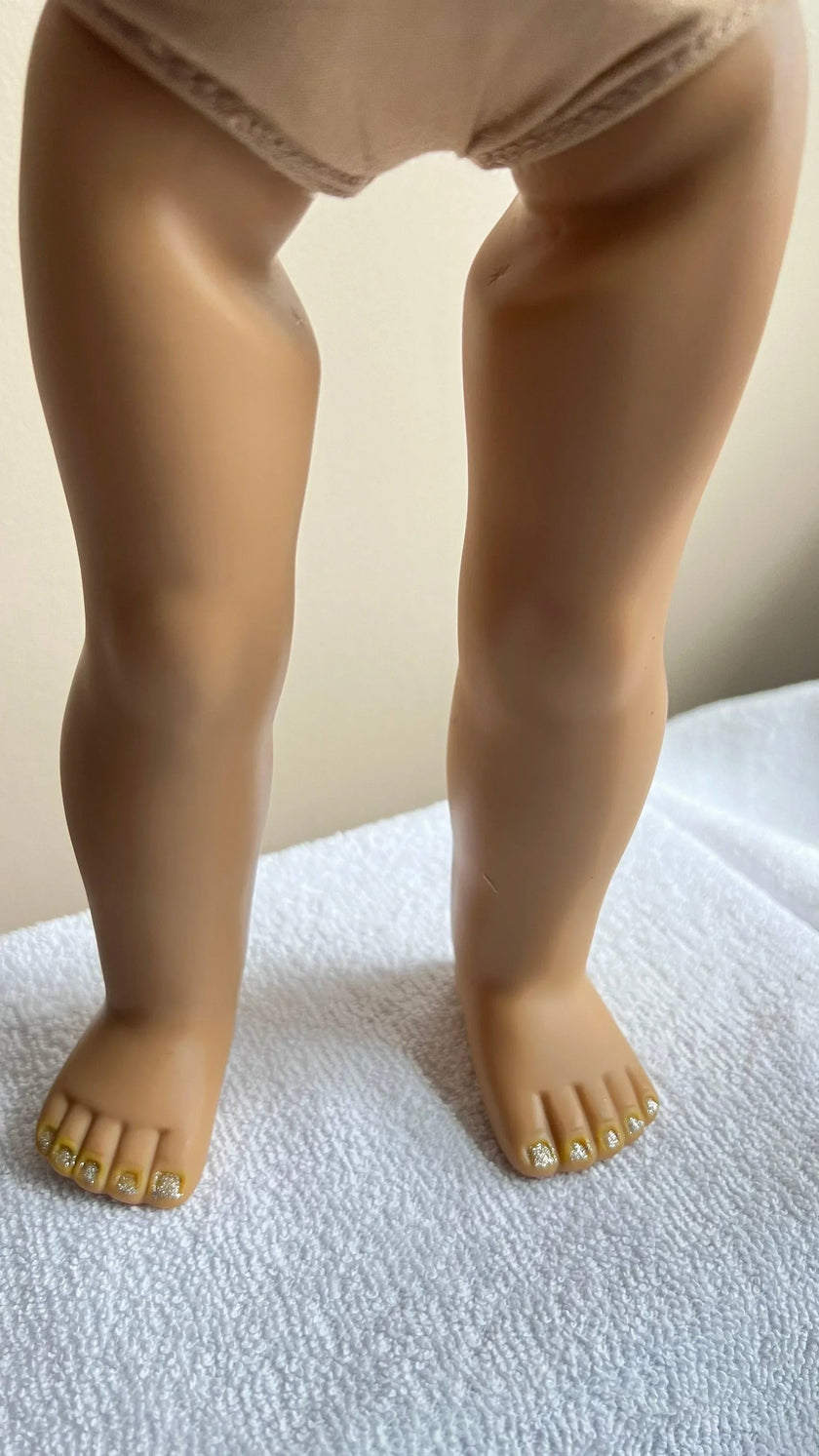 RETIRED American Girl Pleasant Company Molly doll - Cape Cod Fashionista