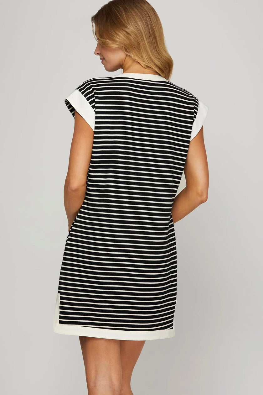 Ellie Coastal Resort Shift Dress with Pockets