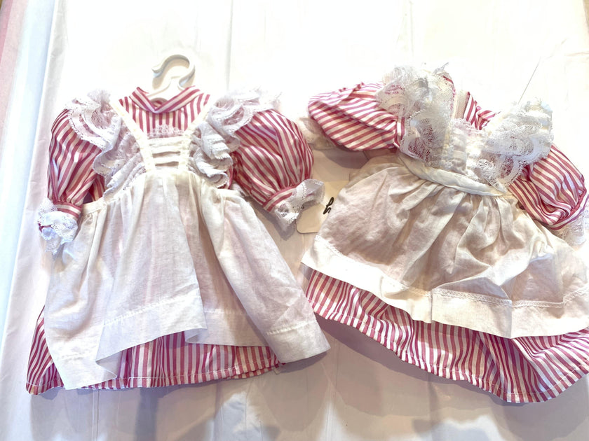PLEASANT COMPANY American Girl Samantha Birthday Outfit Pinafore RARE 1993 PLEASANT COMPANY American Girl Samantha Birthday Outfit Pinafore RARE 1993