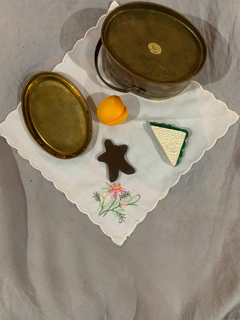 Retired 1980s American Girl / Pleasant Company Samantha's Tea Tin Lunchbox