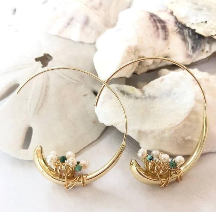 Studio G Hook Basket Earring, small pearls, green crystal